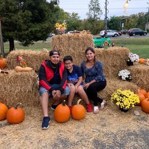 Meet your Posher, Jhonatan